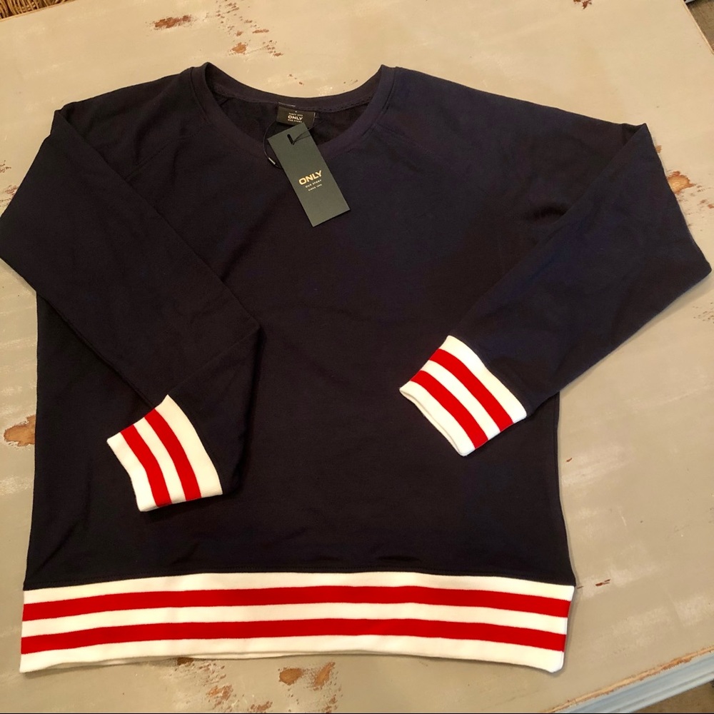 Lightweight Navy Blue Sweatshirt with Stripes